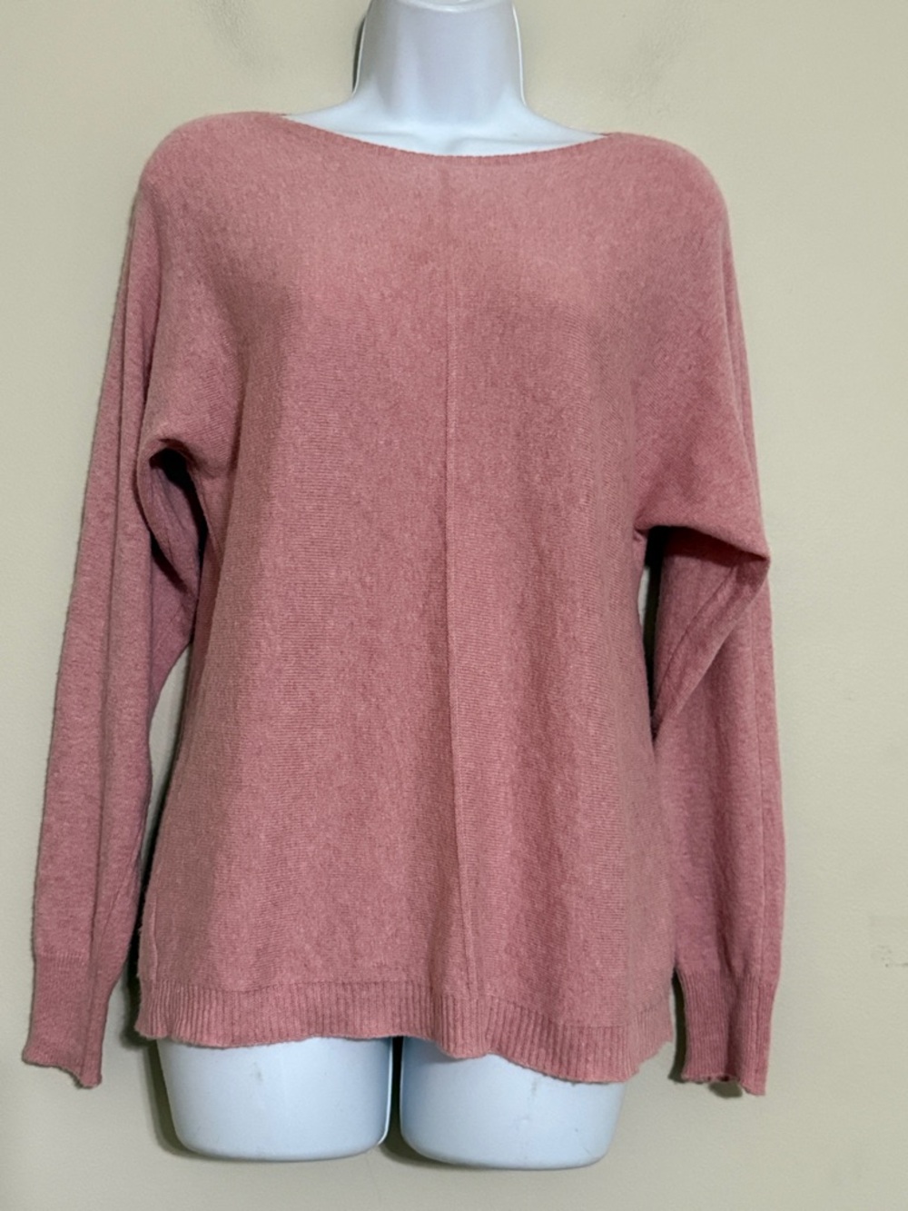 Bianco & Blu Women's Dusty Rose Boatneck Sweater women M cashmere soft lux retro
